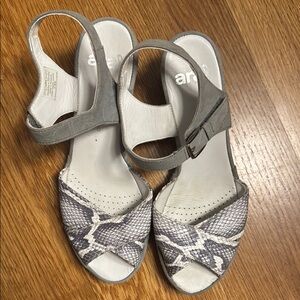 Ara heeled sandals